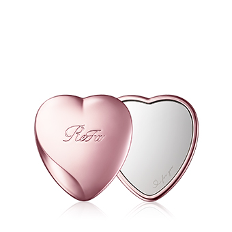 PHOTO：ReFa HEART MIRROR